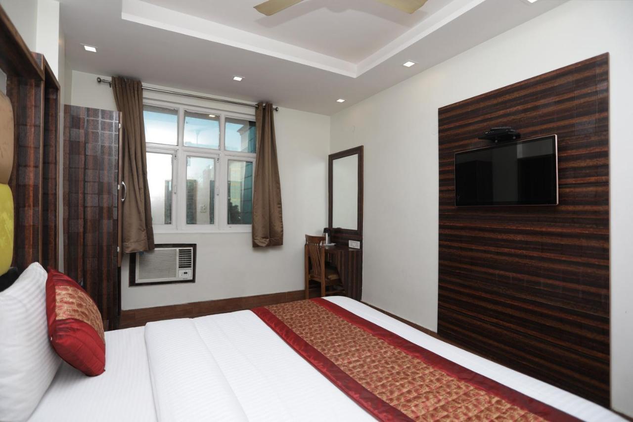 Hotel O Sun Palace Delhi  Exterior photo