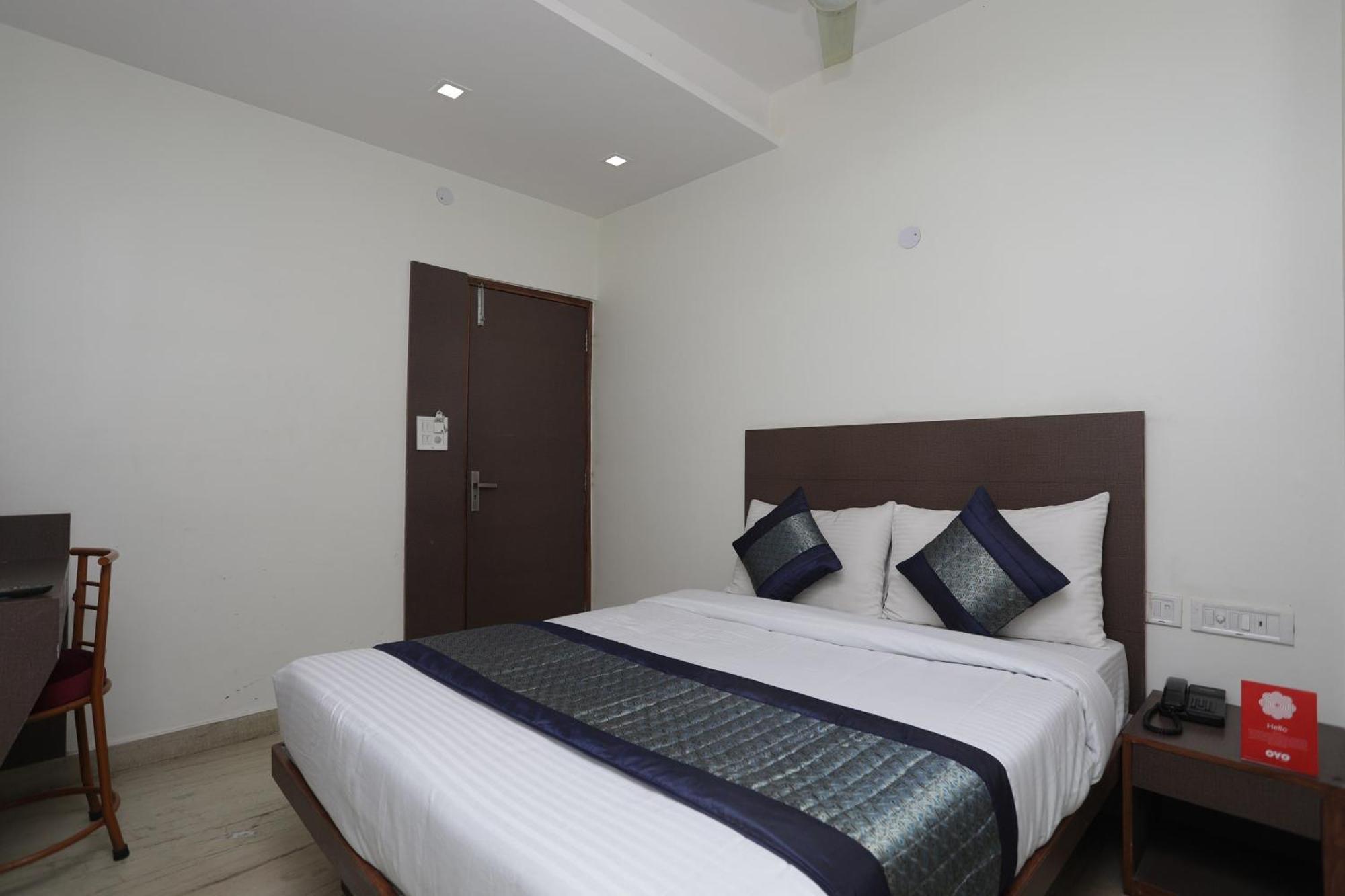 Hotel O Sun Palace Delhi  Exterior photo